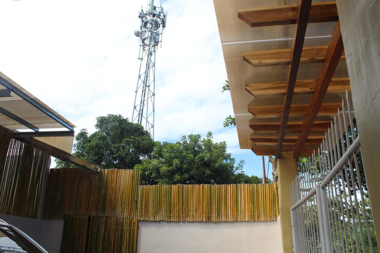 Ninie'S Place Puerto Princesa Exterior photo