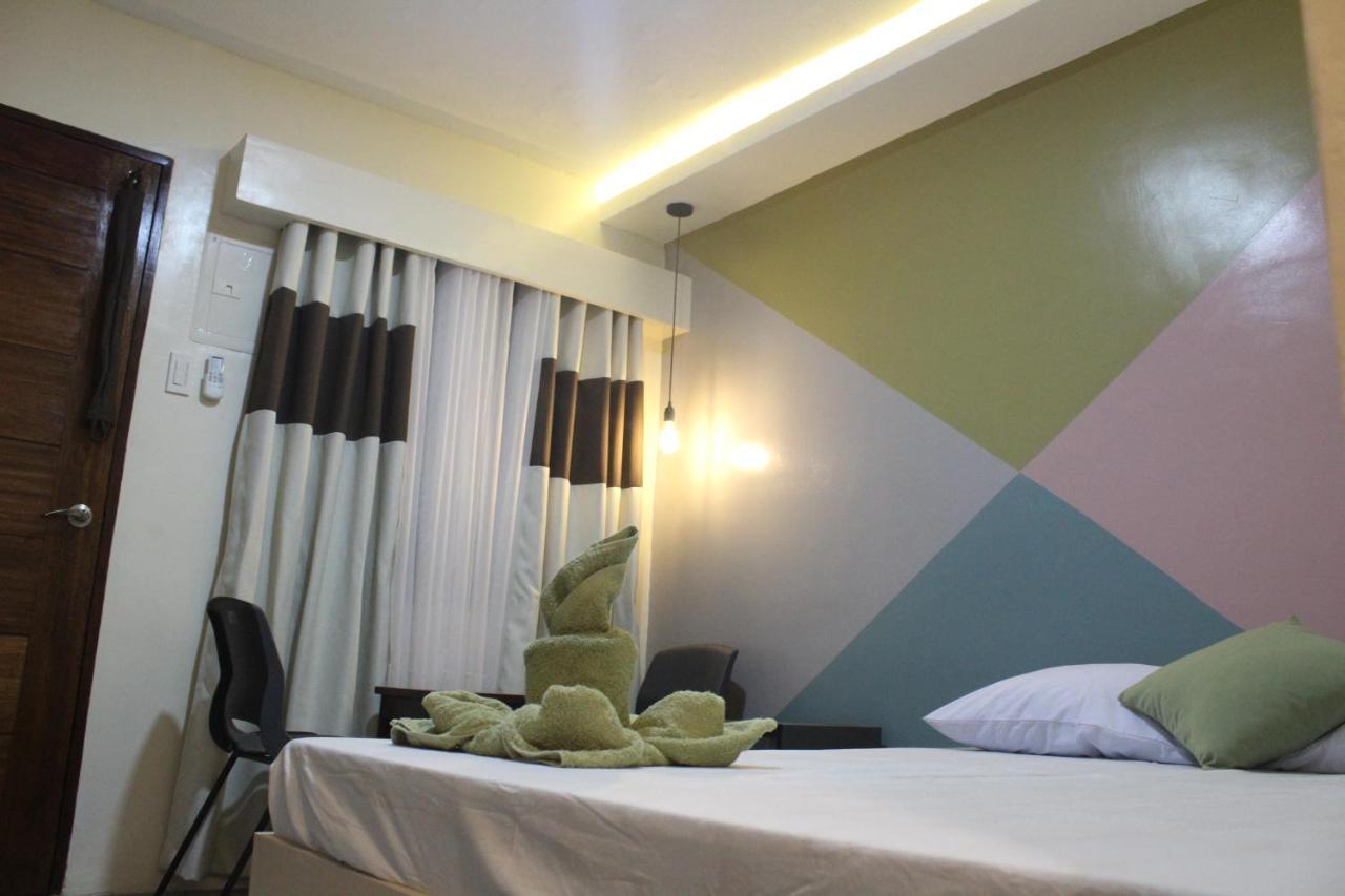 Ninie'S Place Puerto Princesa Exterior photo